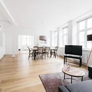 Lejlighed 3 Bedroom In The Heart Of, København